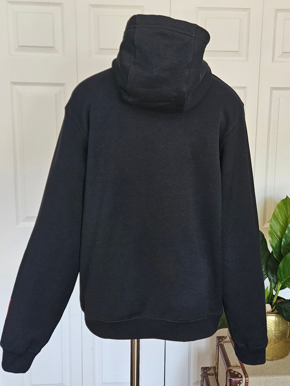 NWT Nike Jordan Jalen Hurts Love Hurts Pullover Hoodie Black Red Eagles Size M - Picture 2 of 14